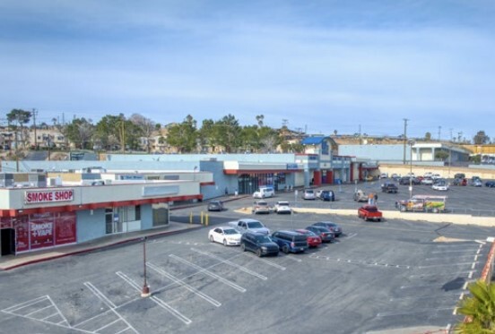 BARSTOW SHOPPING CENTER portfolio of 3 properties for sale on LoopNet.co.uk - Building Photo - Image 3 of 5