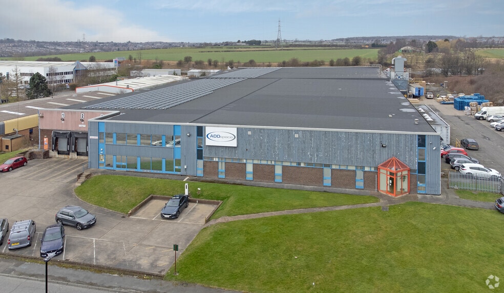 Braithwell Way, Rotherham to rent - Building Photo - Image 3 of 7