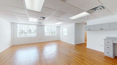 235 Lincoln Rd, Miami Beach, FL to rent Matterport 3D Scan- Image 1 of 5