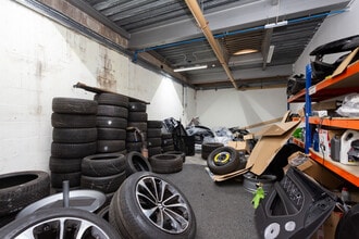 Derby Way, Bury to rent Interior Photo- Image 2 of 11