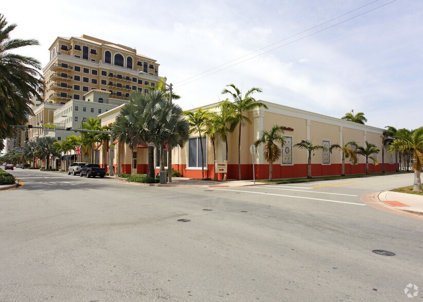 1906 Ponce de Leon Blvd, Coral Gables, FL for sale - Primary Photo - Image 1 of 1