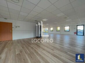 Office in Aix-en-Provence to rent Interior Photo- Image 2 of 9