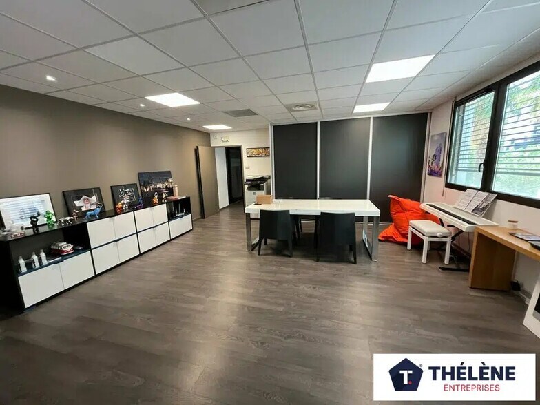 Office in Montpellier to rent - Interior Photo - Image 2 of 10