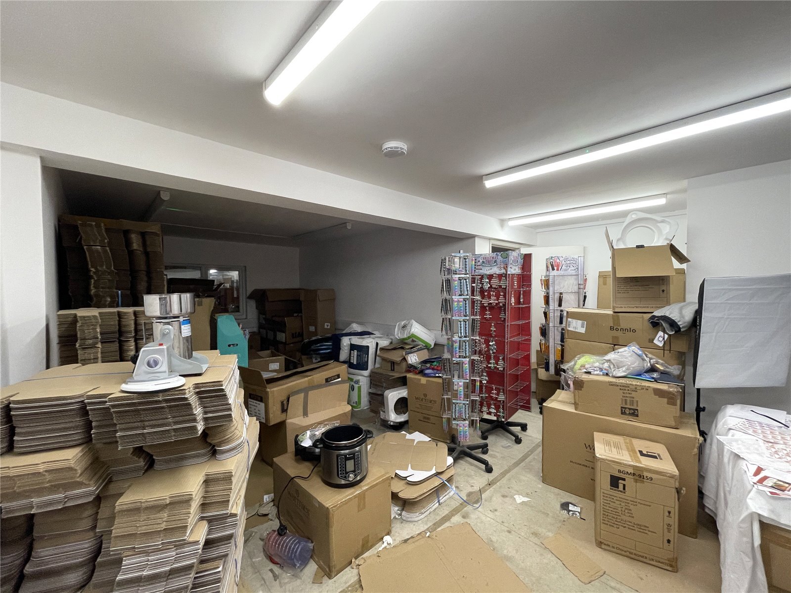 Kings Rd, Canvey Island to rent Interior Photo- Image 1 of 3