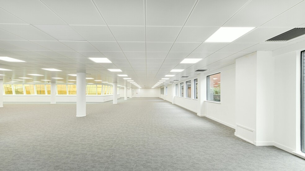 Paradise Rd, Richmond to rent - Interior Photo - Image 3 of 4