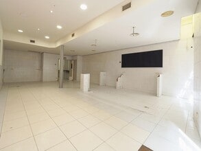 Retail in Figueres, Gerona to rent Interior Photo- Image 2 of 10