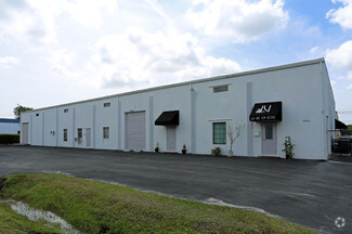 More details for 4920 W La Salle St, Tampa, FL - Industrial for Rent