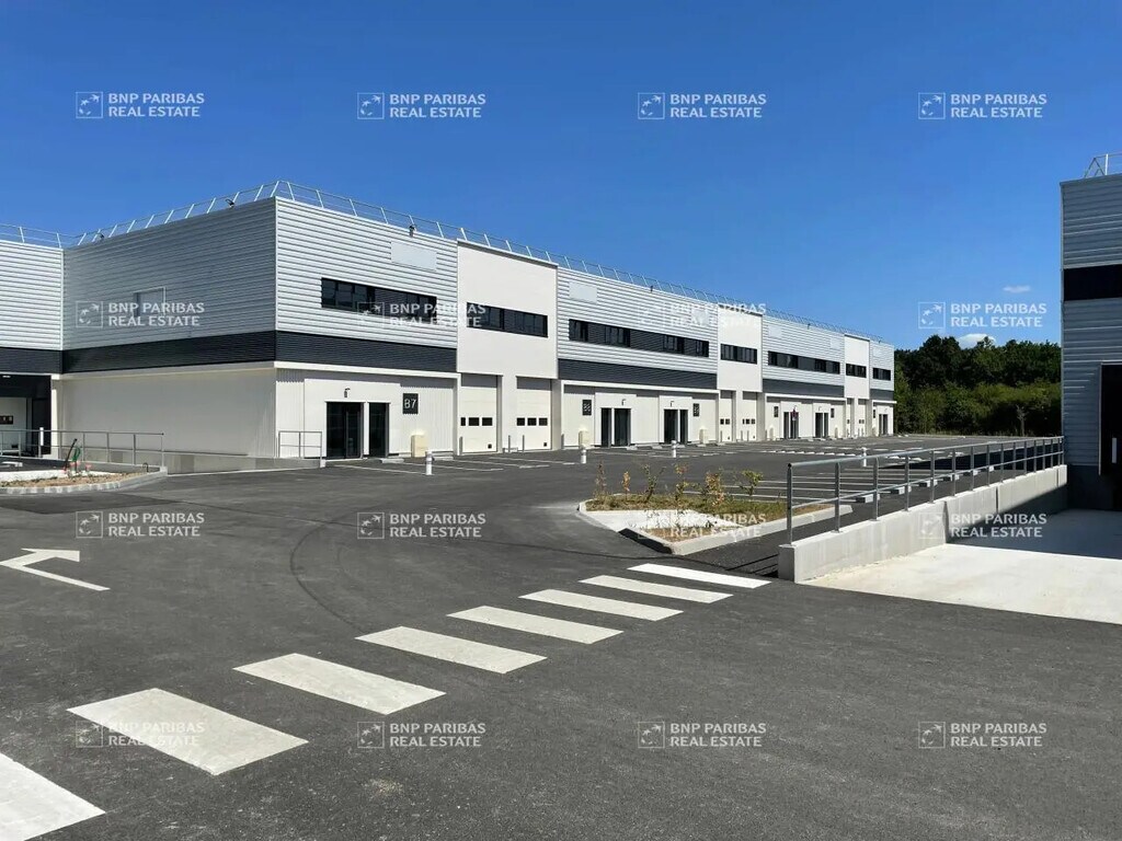 Location Local d'activités 258 m² à 7 420 m² - Photo 1