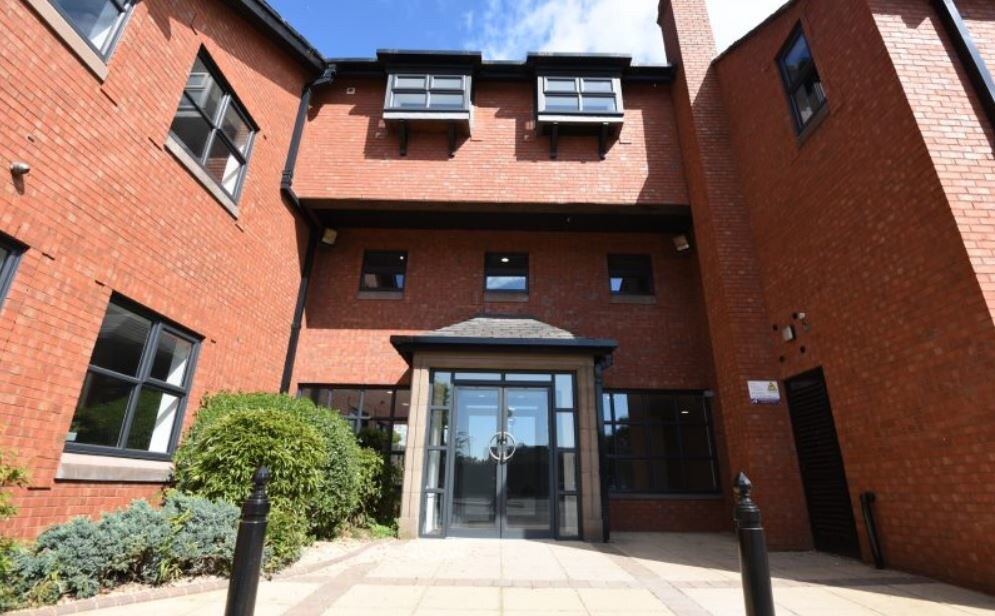 Wilmslow Rd, Wilmslow for sale Building Photo- Image 1 of 1