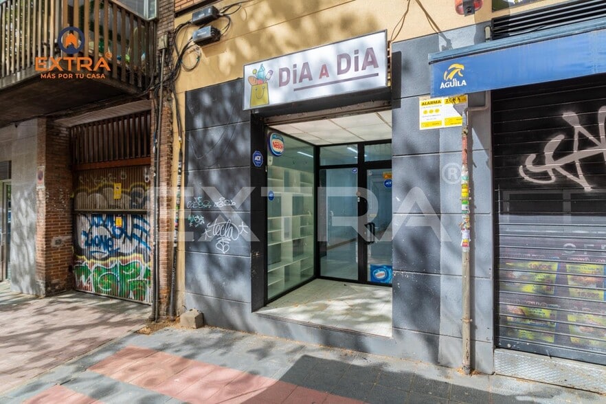 Retail in Madrid, Madrid to rent - Building Photo - Image 2 of 5