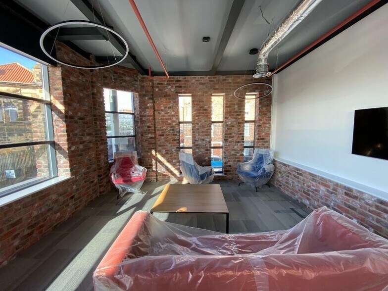 Garth Heads, Newcastle Upon Tyne to rent - Interior Photo - Image 3 of 12