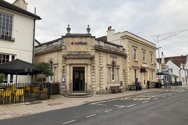 7 West Borough, Wimborne for sale Primary Photo- Image 1 of 1