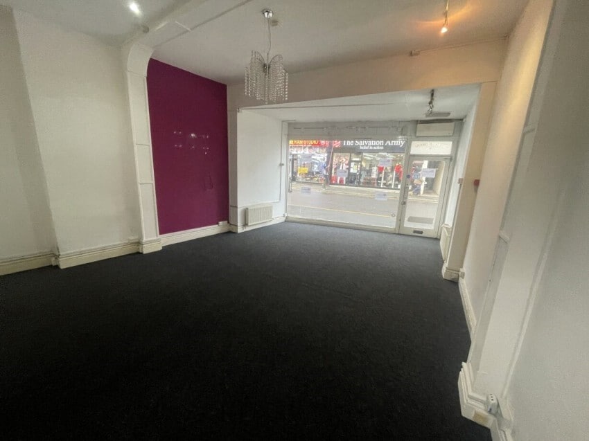 2 North St, Ripon to rent Interior Photo- Image 1 of 4