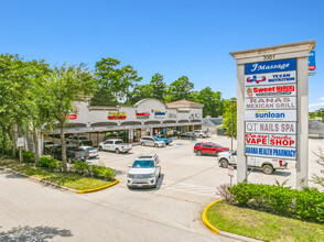 3301 W Davis St, Conroe, TX for sale Building Photo- Image 1 of 8