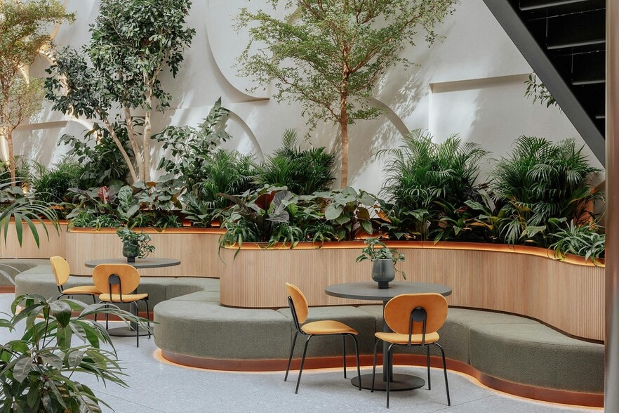 81-87 High Holborn, London to rent - Building Photo - Image 1 of 32