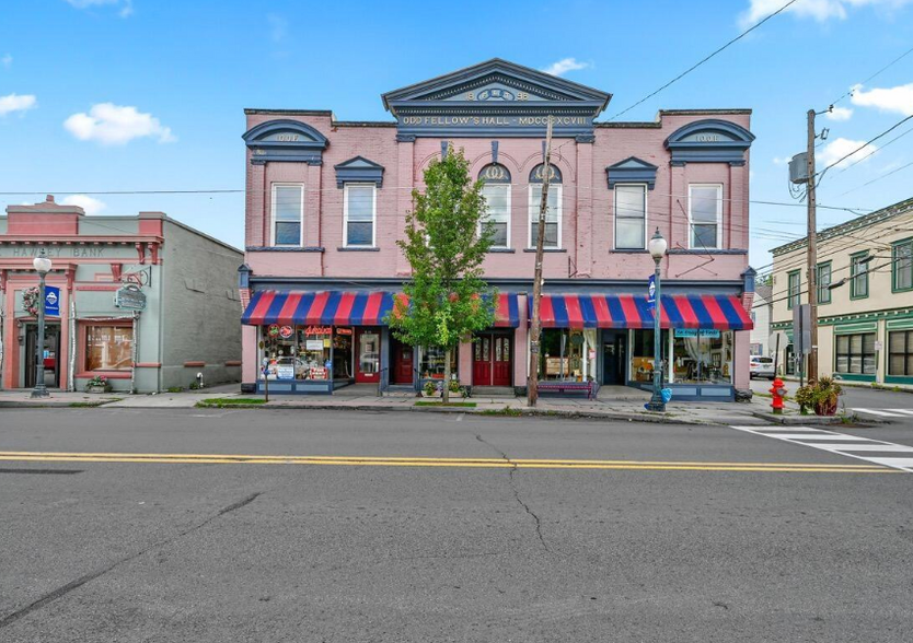 208 Main Ave, Hawley, PA for sale - Primary Photo - Image 1 of 1