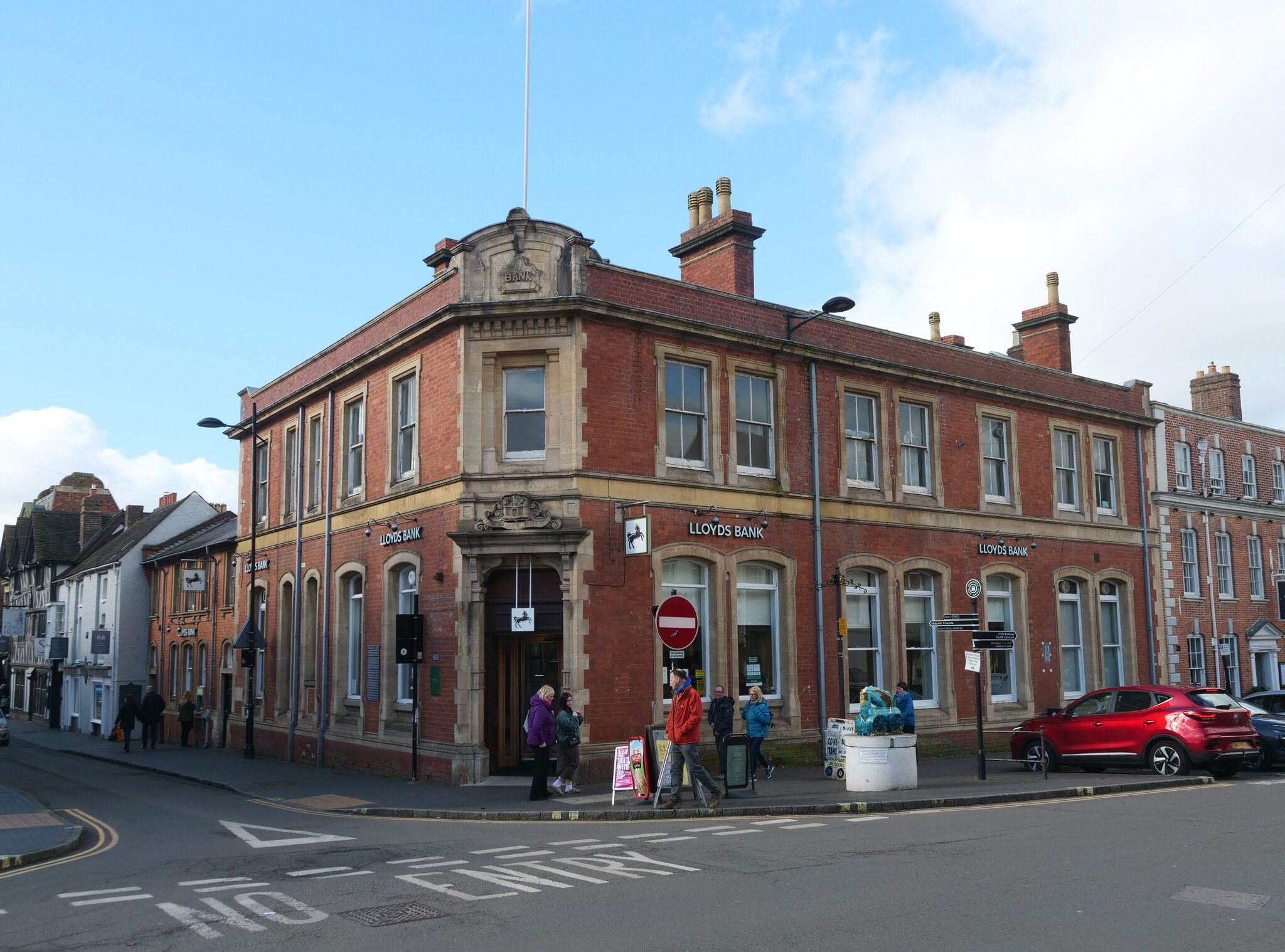 8 High St, Bridgnorth to rent Primary Photo- Image 1 of 2