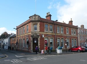 8 High St, Bridgnorth to rent Building Photo- Image 1 of 1