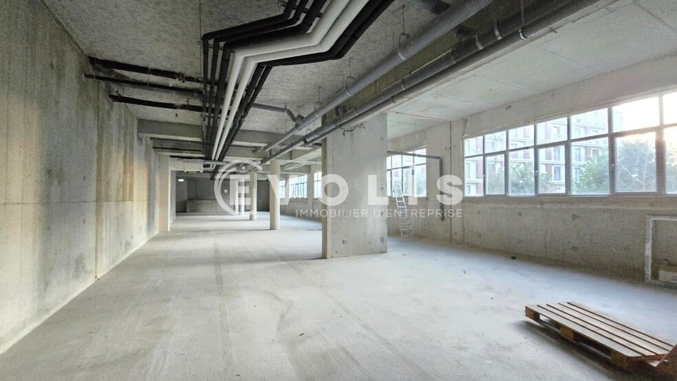 49 Bis Rue Maurice Gunsbourg, Ivry-sur-Seine to rent - Interior Photo - Image 3 of 9
