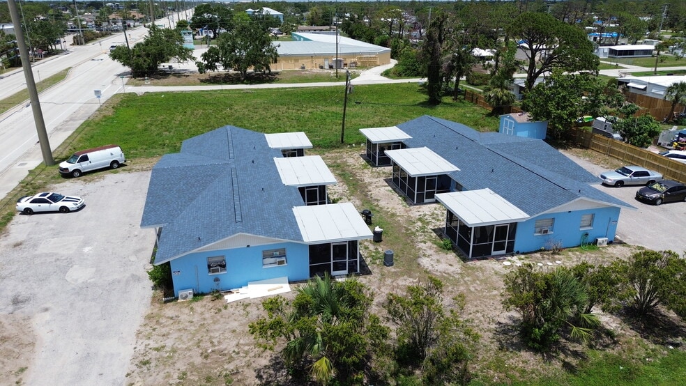 2014 Willow Ave, Englewood, FL for sale - Building Photo - Image 1 of 1