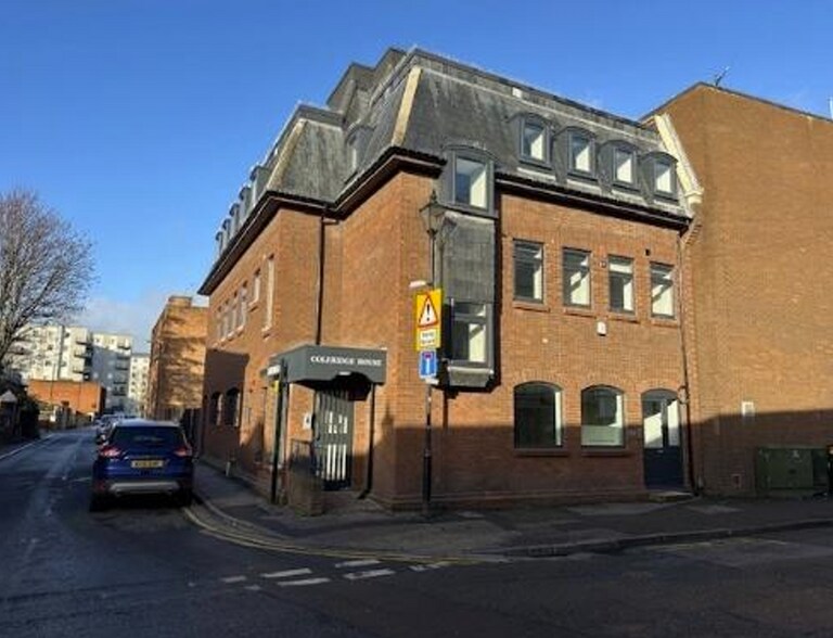 5-7A Park St, Slough to rent - Building Photo - Image 1 of 1