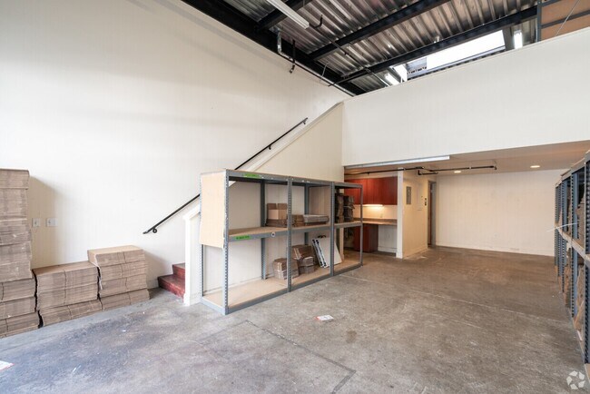 More details for 1940 Union St, Oakland, CA - Light Industrial to Rent