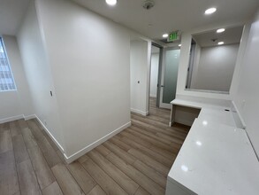 462 N Linden Dr, Beverly Hills, CA for rent Interior Photo- Image 2 of 6