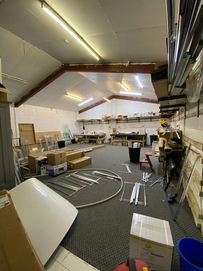 River Rd, Barking, LND IG11 0EA - Unit 17 -  - Interior Photo - Image 1 of 3