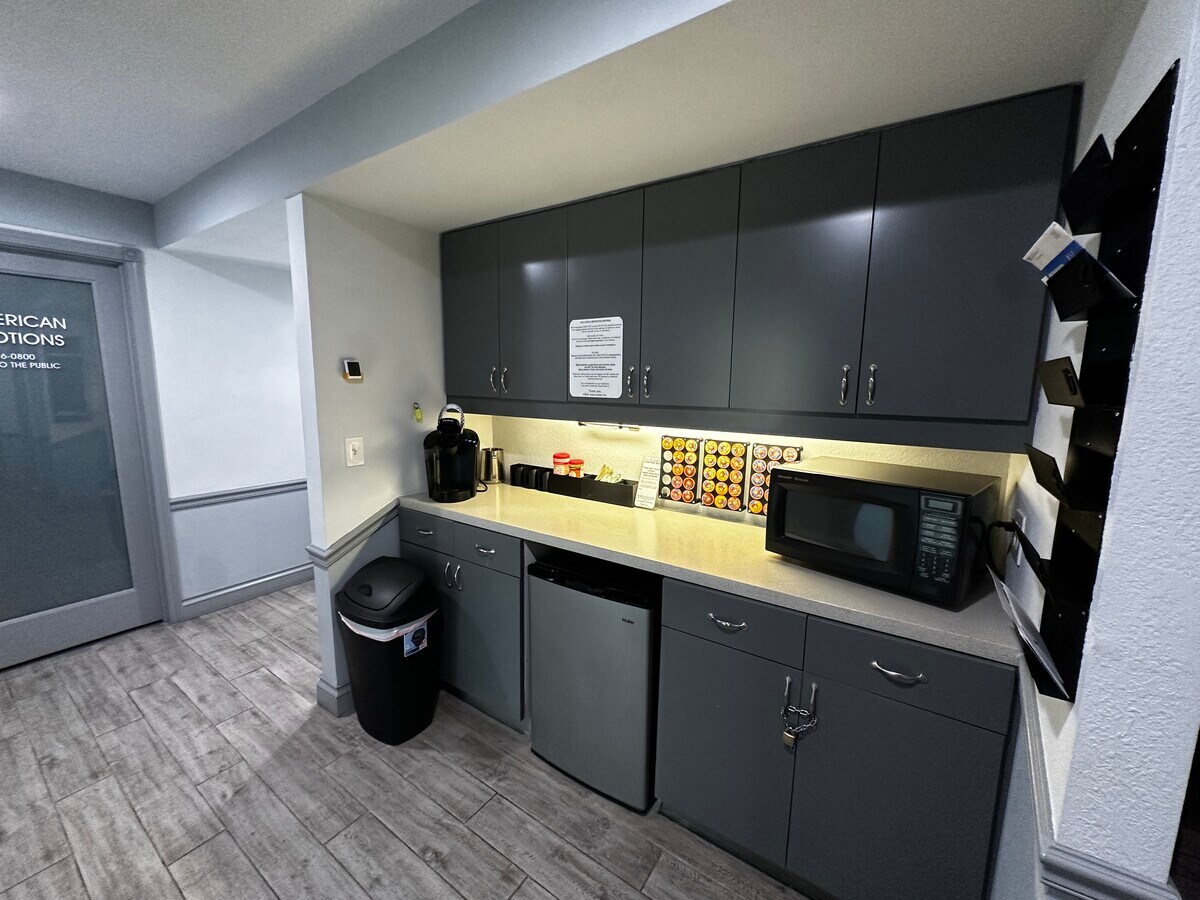 5121 Ehrlich Rd, Tampa 33624 5121 Ehrlich Road, Building 101, Tampa