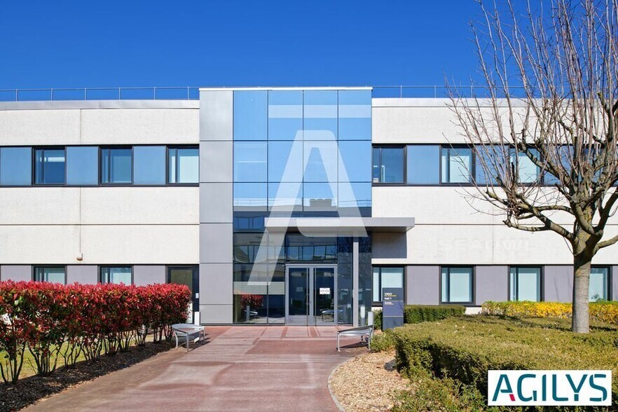 1 Rue Georges Besse, Antony to rent - Building Photo - Image 1 of 5
