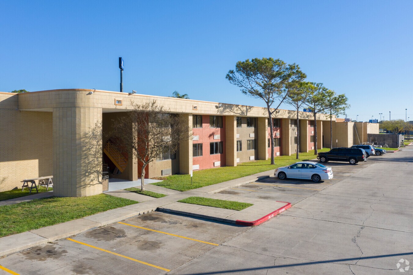 5201 Gulf Fwy, La Marque 77568 UK