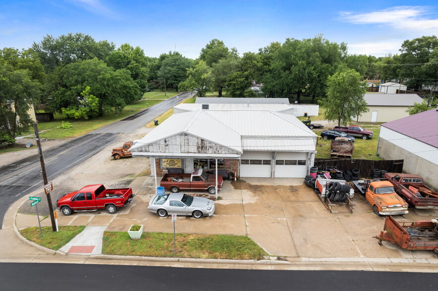 103 E Franklin St, Pomona, KS for sale - Primary Photo - Image 1 of 15