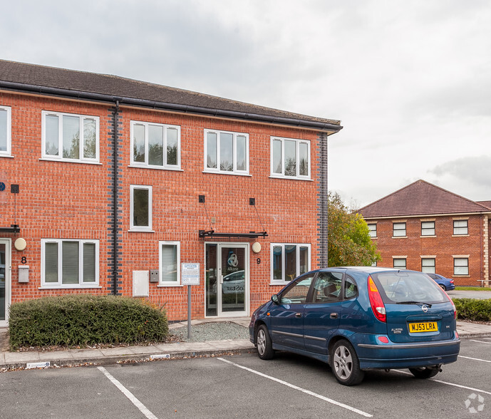 Electra Way, Crewe for rent - Building Photo - Image 2 of 8