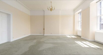 53 George St, Edinburgh for rent Interior Photo- Image 2 of 4