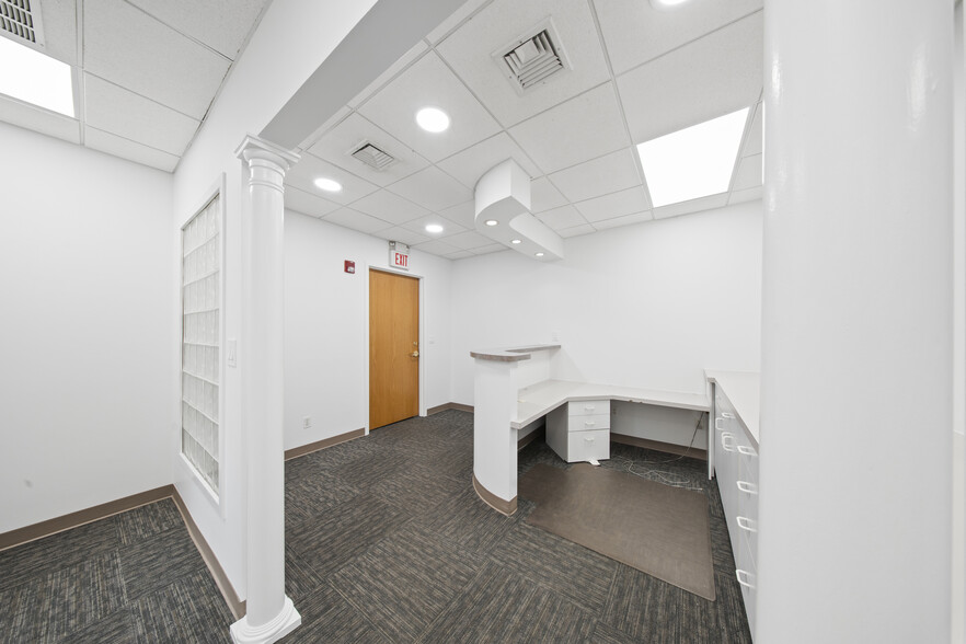 96 E Main St, Little Falls, NJ to rent - Building Photo - Image 3 of 25