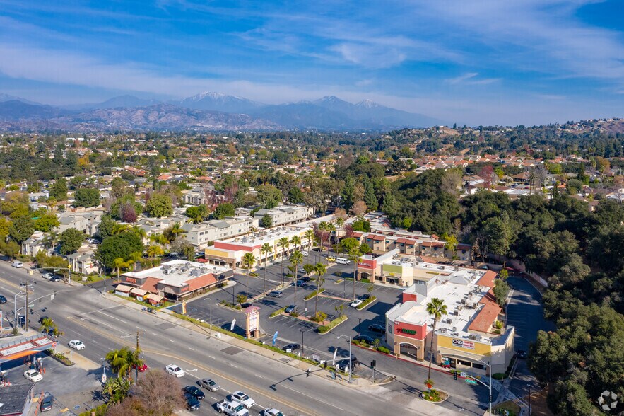 134-150 N Grand Ave, West Covina, CA for rent - Building Photo - Image 2 of 6