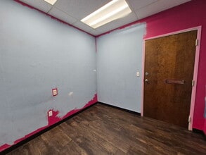 2500 W Broad St, Athens, GA to rent Interior Photo- Image 2 of 4