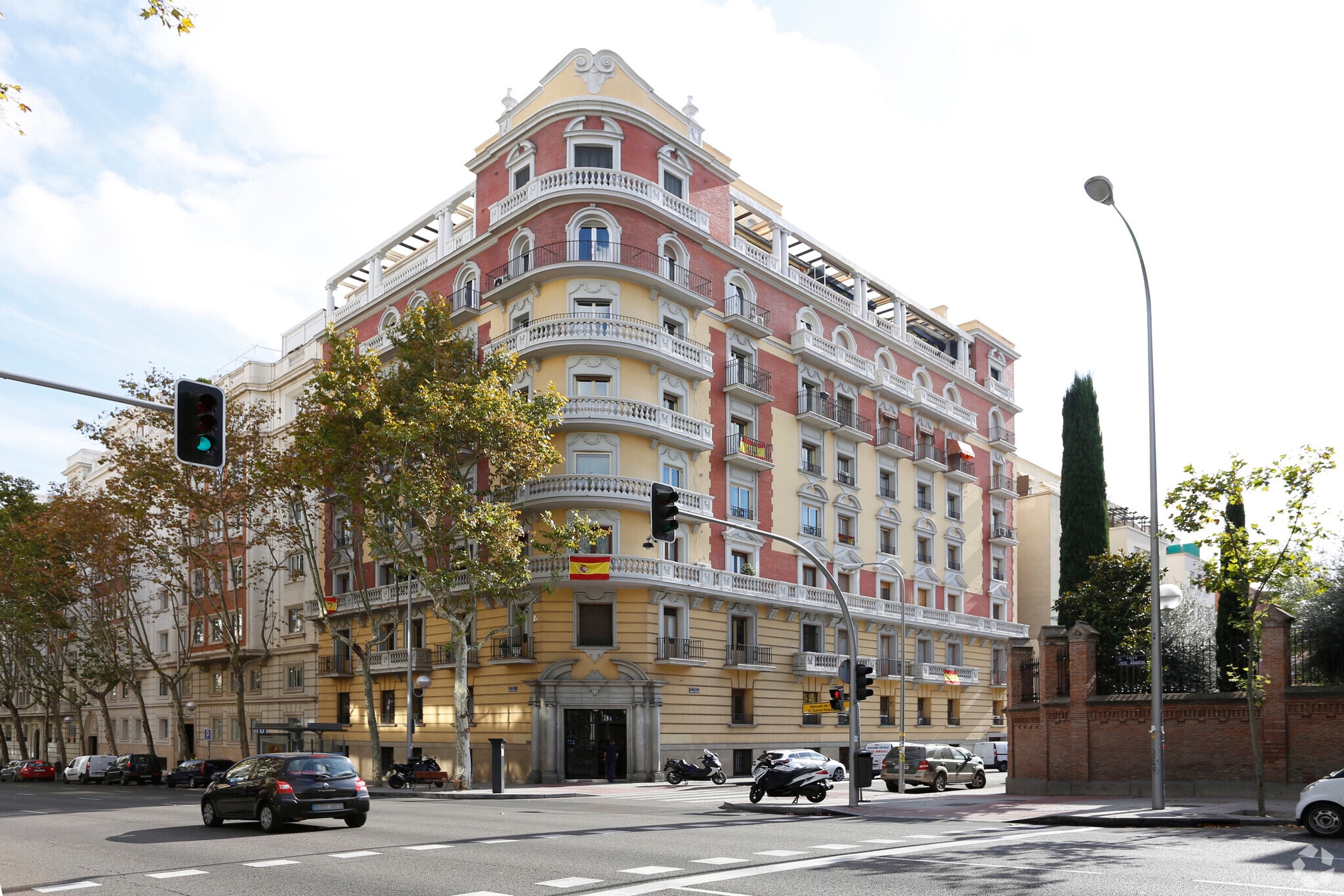 Build-to-Rent in Madrid, Madrid for sale Primary Photo- Image 1 of 2
