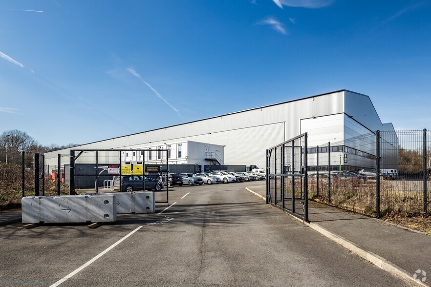 Lamplight Way, Manchester for sale - Primary Photo - Image 1 of 1