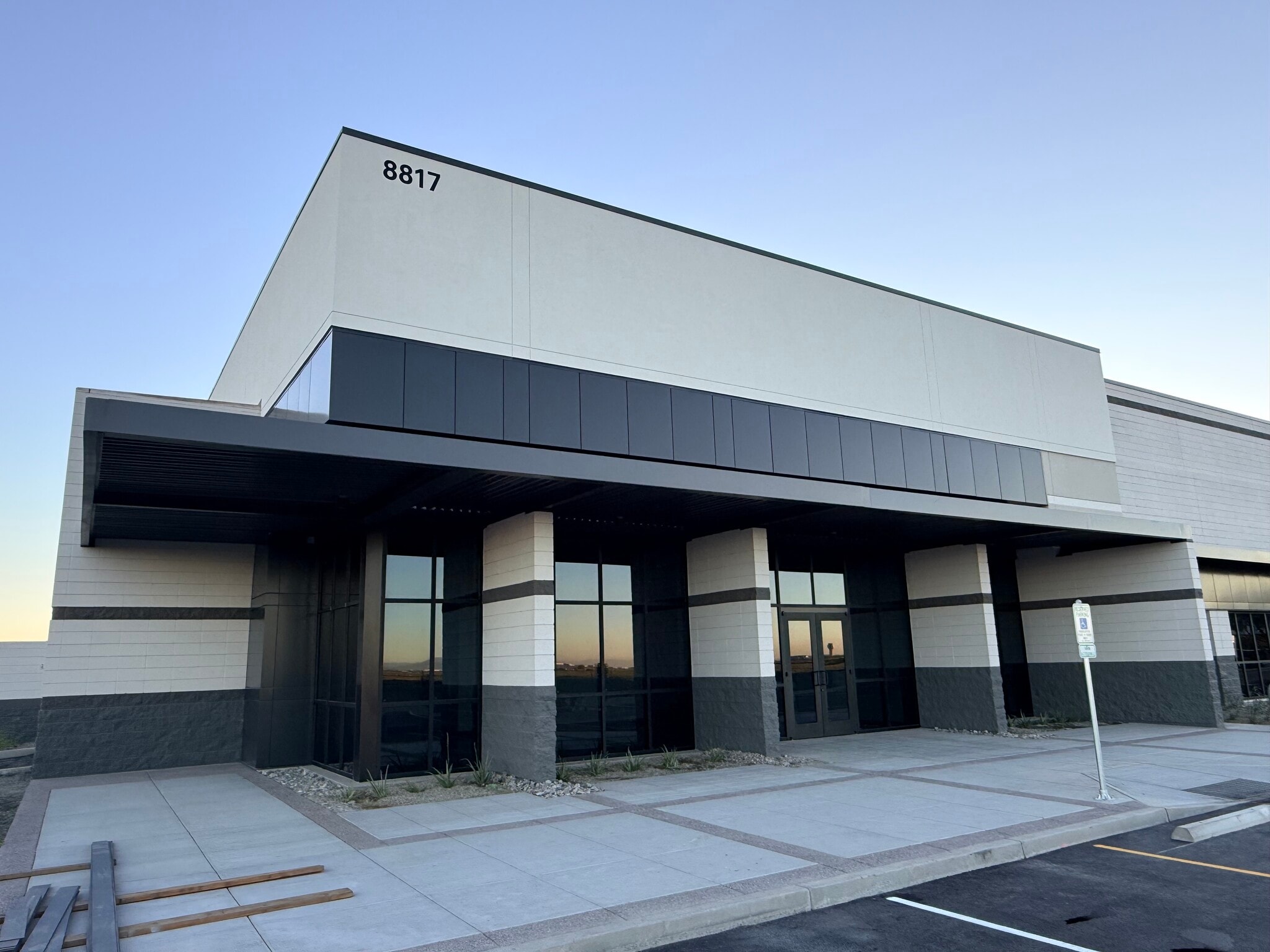 8817 E Pecos Rd, Mesa, AZ to rent Building Photo- Image 1 of 16