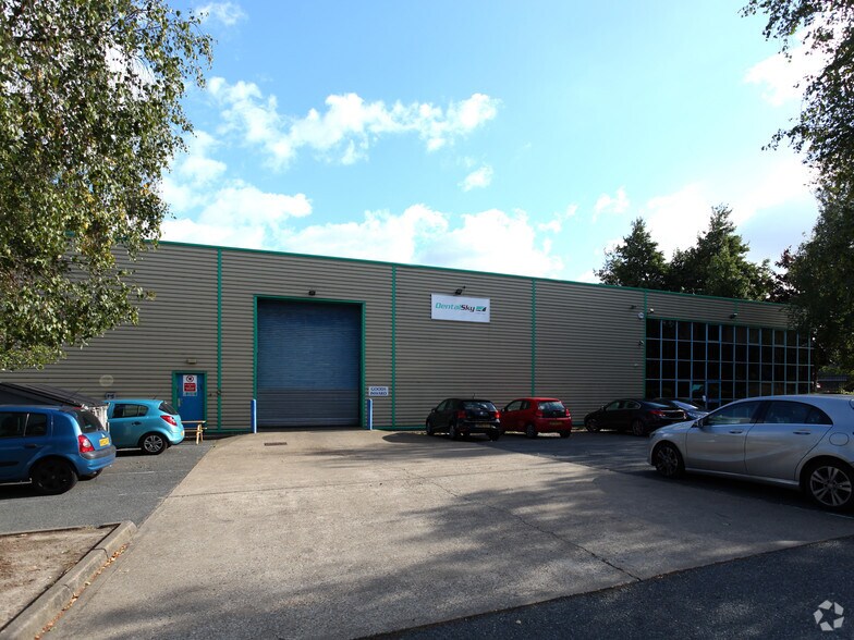 Foster Rd, Sevington to rent - Building Photo - Image 3 of 3