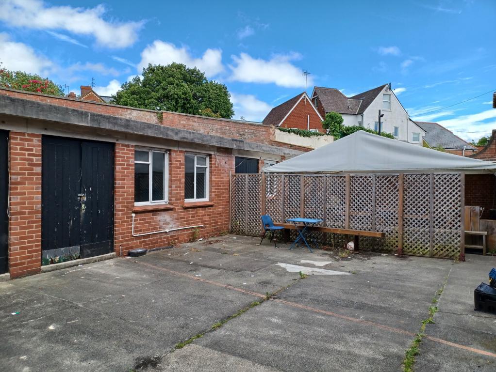 53-59 Magdalen Rd, Exeter to rent Building Photo- Image 1 of 3