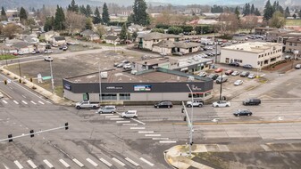 717 Vandercook Way, Longview WA - Commercial Property