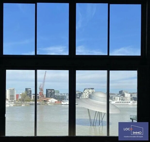 Office in Bordeaux to rent - Building Photo - Image 1 of 7