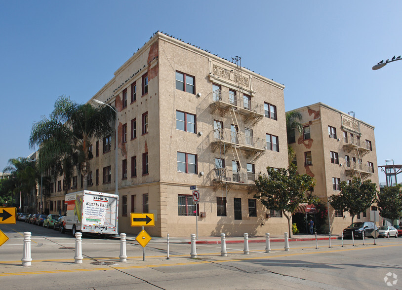 1746 N Cherokee Ave, Los Angeles, CA for sale - Building Photo - Image 2 of 6