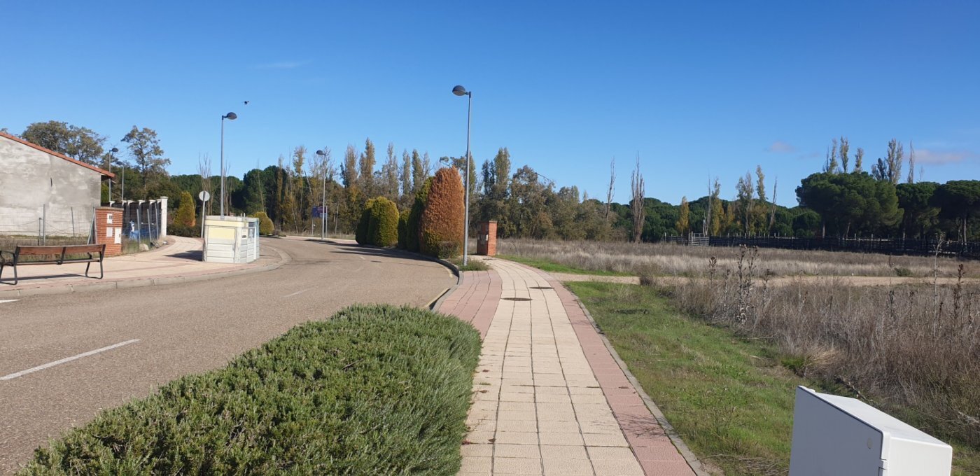 Land in Aldeamayor de San Martín, Valladolid for sale Primary Photo- Image 1 of 26