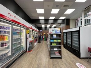 Royal Arcade, Bournemouth to rent Interior Photo- Image 2 of 5