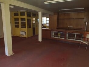 17 Chapel Ash, Wolverhampton to rent Interior Photo- Image 2 of 3