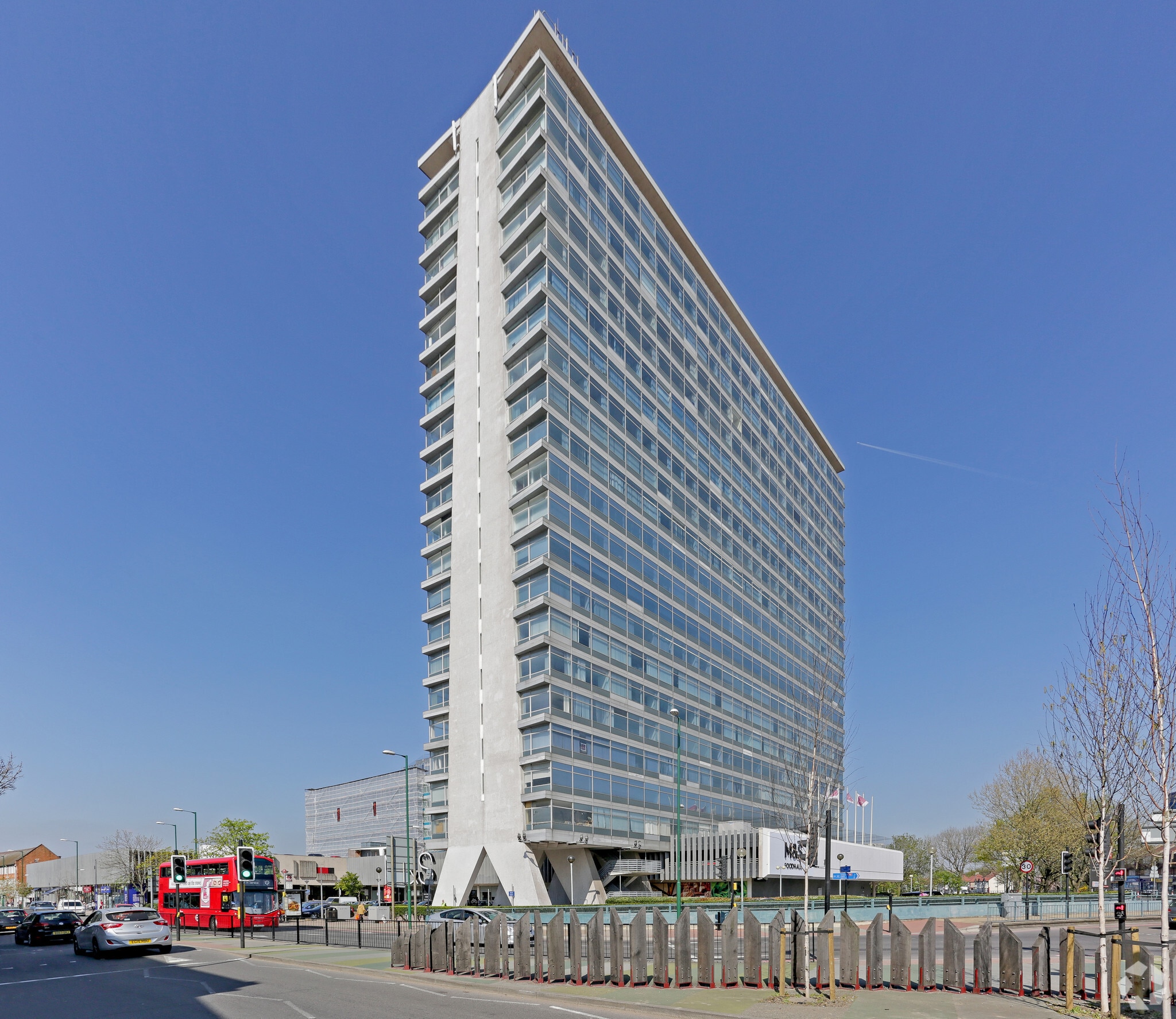 Ewell Rd, Surbiton for sale Primary Photo- Image 1 of 1