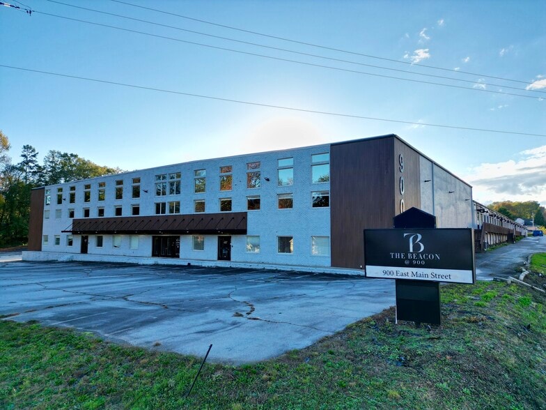 900 E Main St, Easley, SC to rent - Building Photo - Image 1 of 19